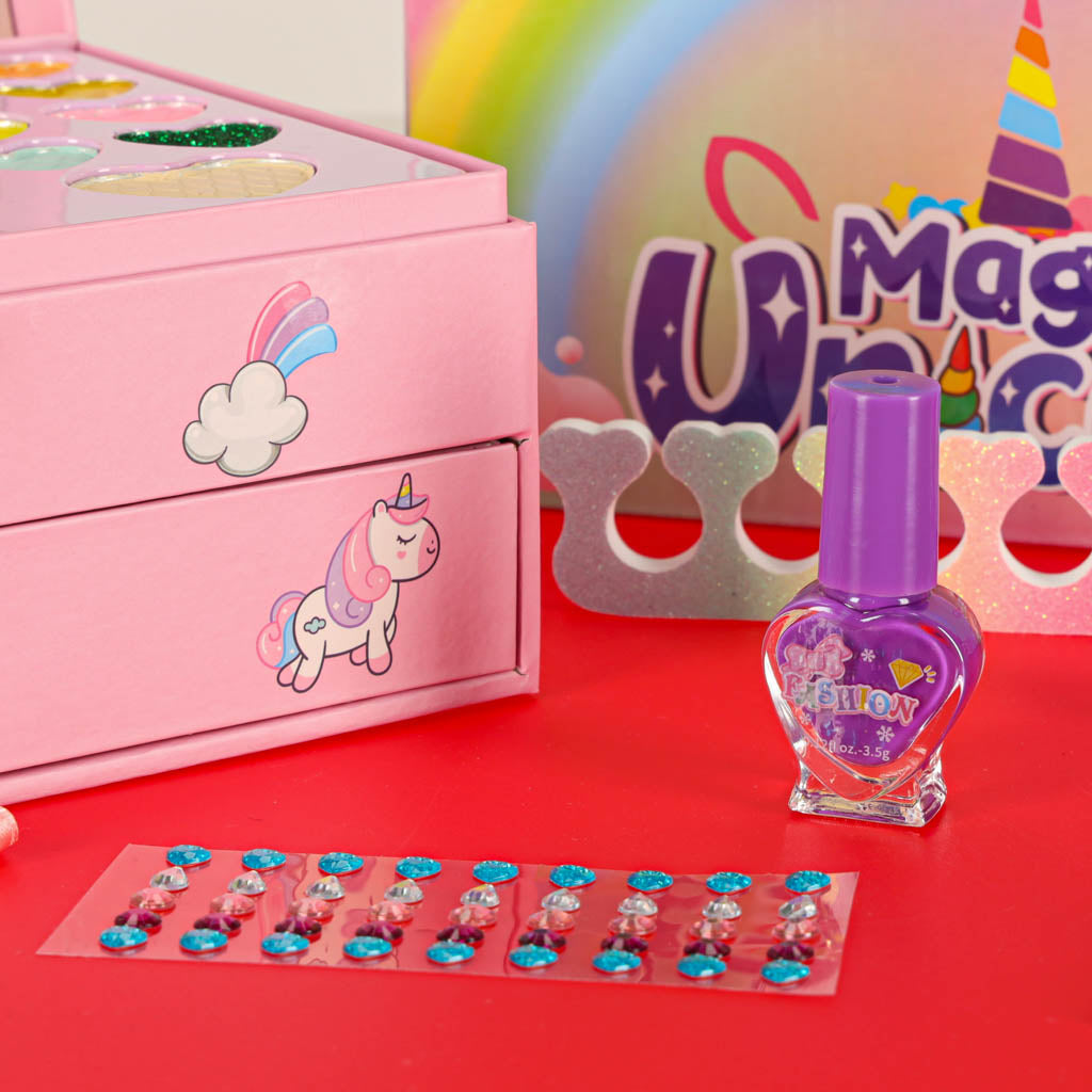 Vienaragio kosmetikos rinkinys mergaitėms: makiažas, nagų lakai, šešėliai lagaminėlyje su stalčiukais