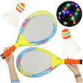 Šviečiantys badmintono raketės su skraidančiais sviediniais LED