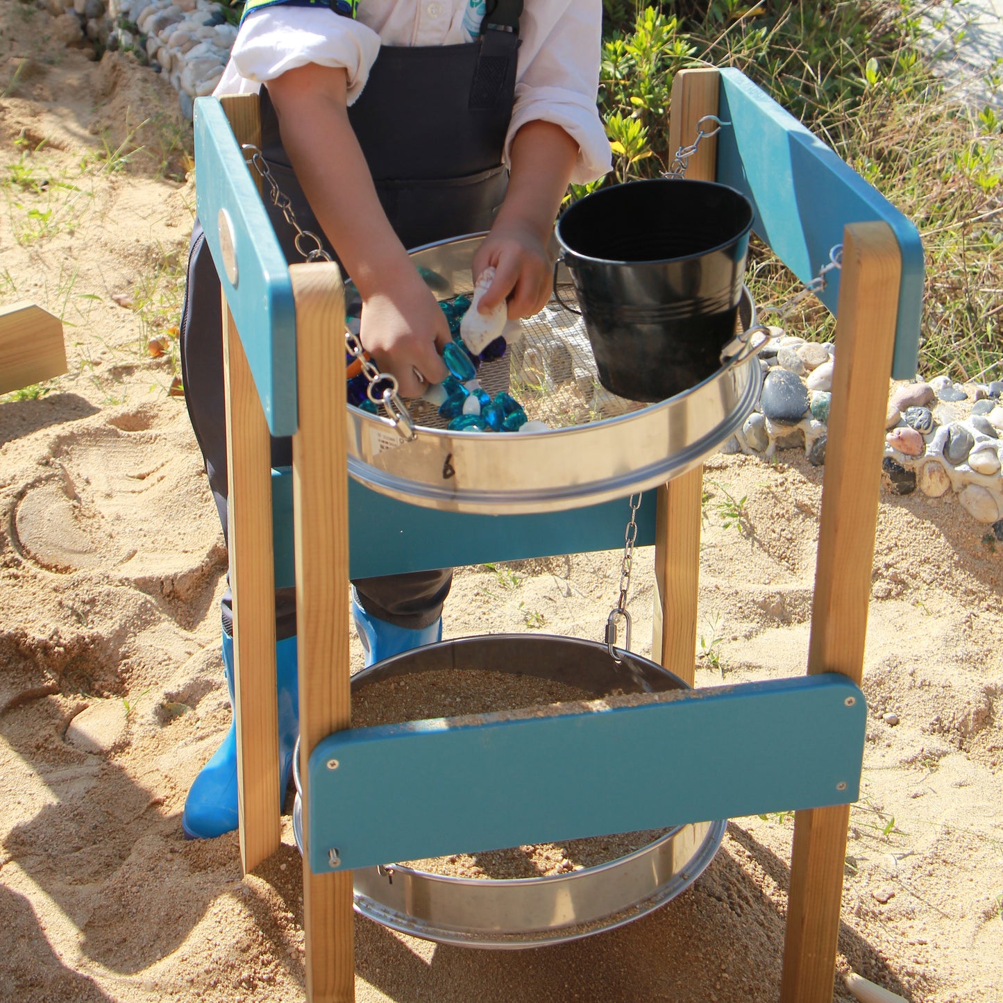 CLASSIC WORLD EDU Dvigubas medinis sietas žaidimams smėlyje – vaizdas 8