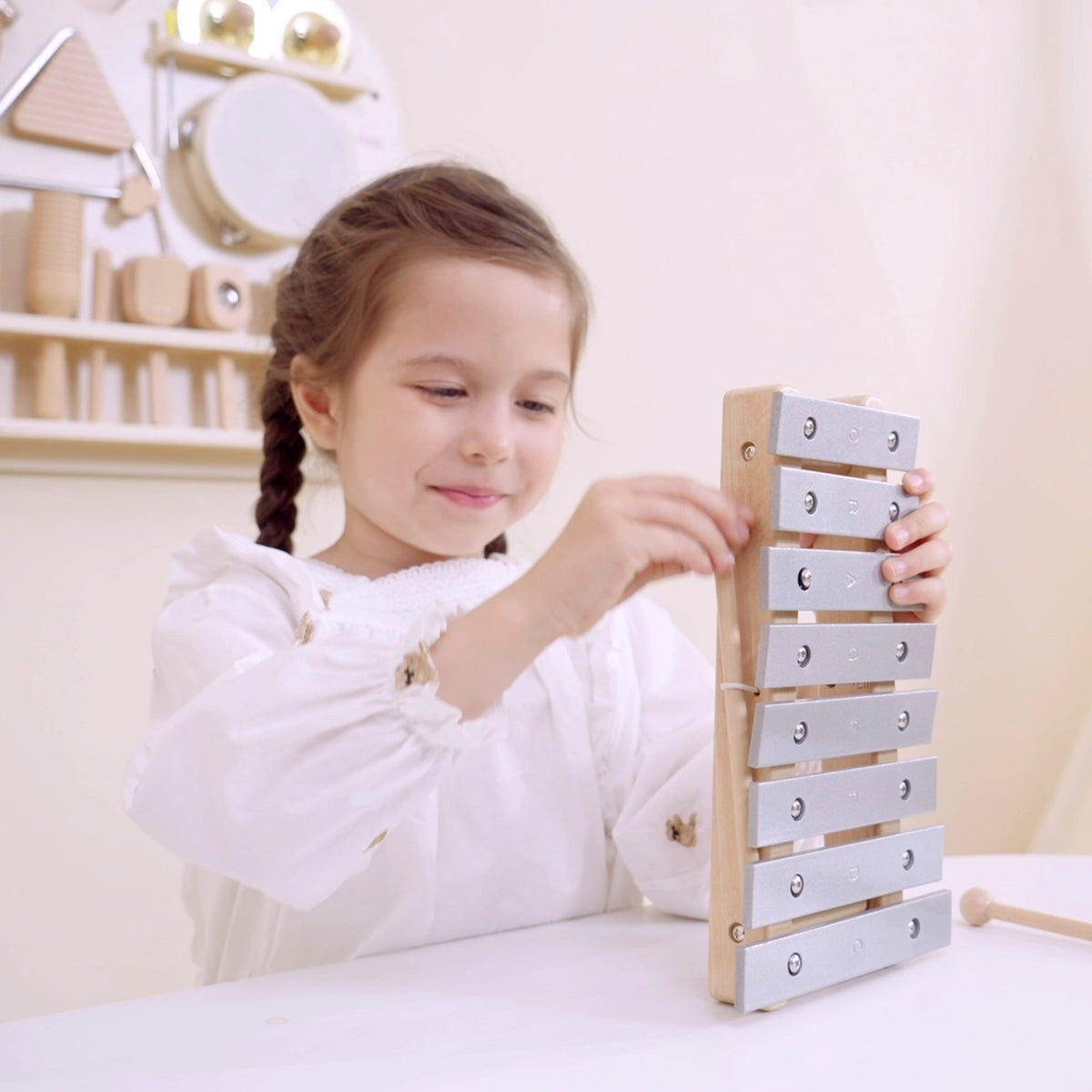 VIGA Muzikinė lenta su 12 perkusijos instrumentų vaikams
