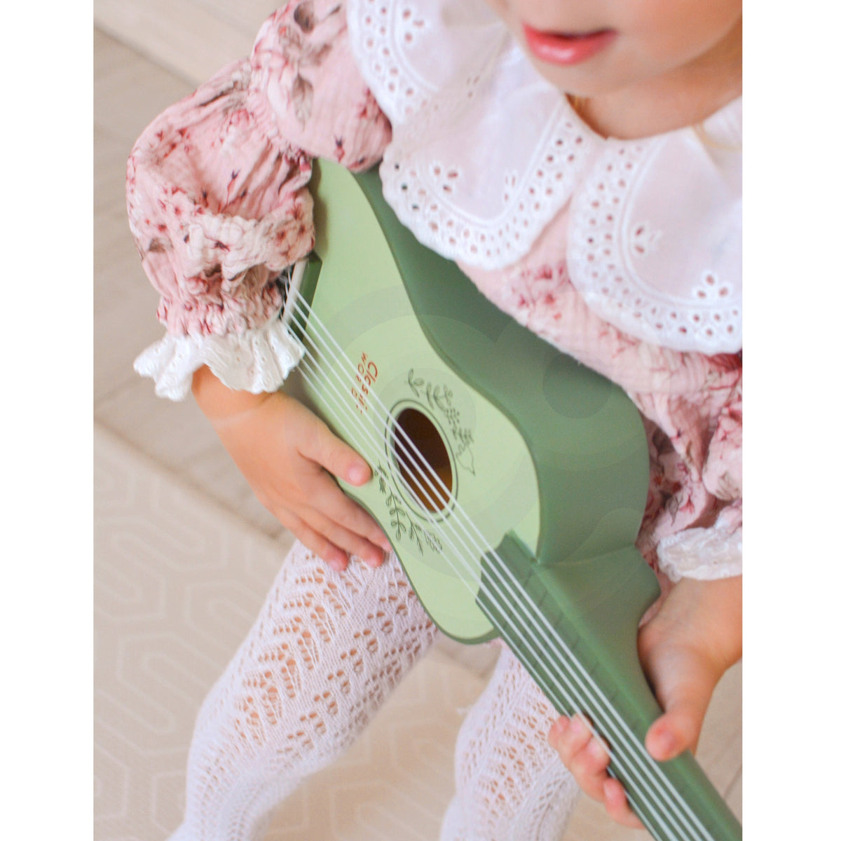 CLASSIC WORLD Medinė Vintažinė Gitara Vaikams 3+