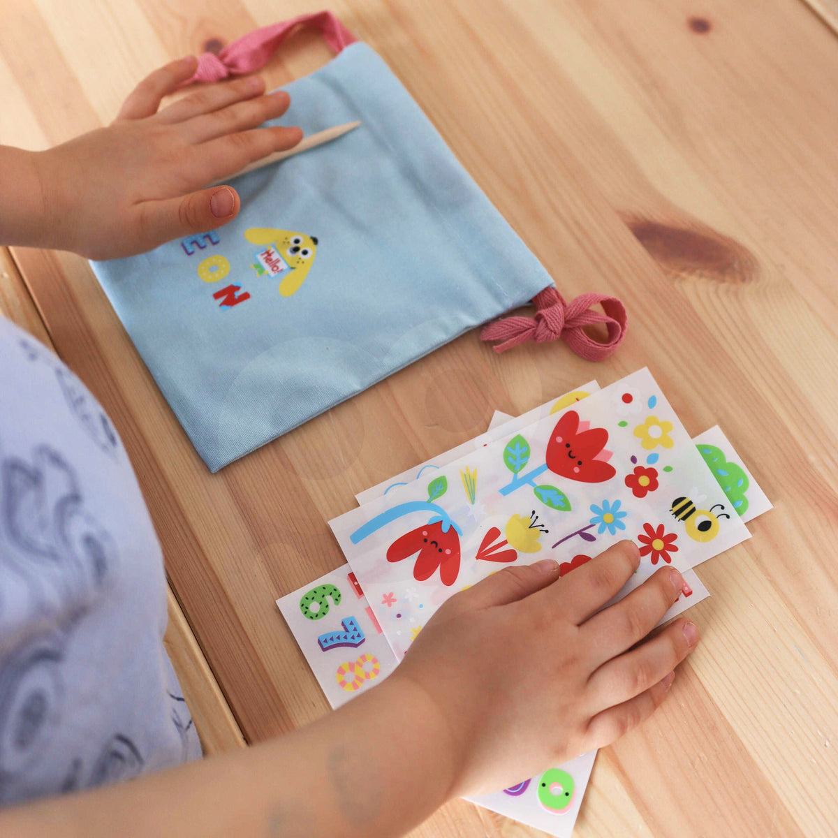 WOOPIE ART&FUN Kūrybinis Rinkinys – Rankinės Dekoravimas Lipdukais