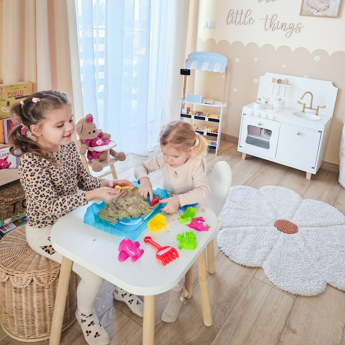 WOOPIE Kinetic Sand 0,5 kg Rinkinys su Formelėmis ir Stalu