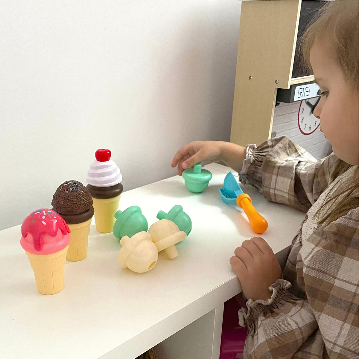 WOOPIE Ledų Kavinė – Žaislinis Ledų Gaminimo Rinkinys 15 dalių