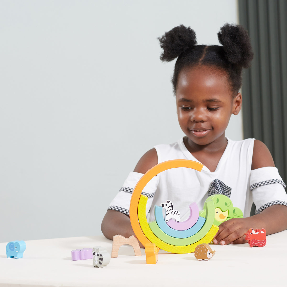 VIGA Medinė Vaivorykštė Montessori Dėlionė su Gyvūnėliais