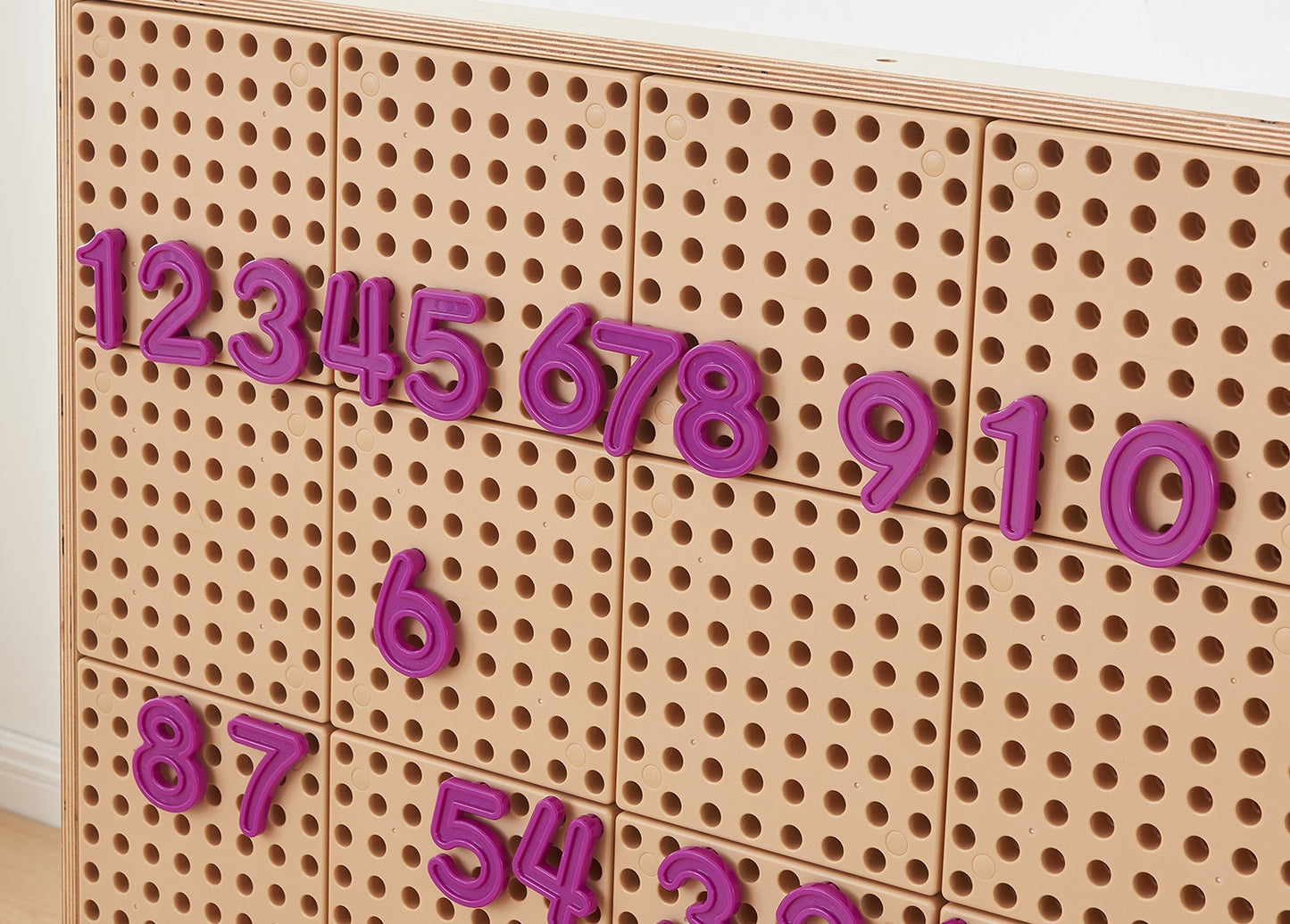 MASTERKIDZ Skaičiai ir simboliai STEM sienelėms 82 vnt. matematikos rinkinys