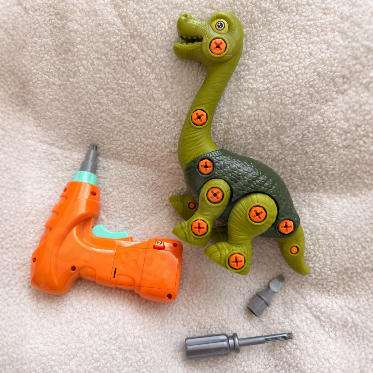 WOOPIE Brachiosaurus Surenkamas Dinozauras su Gręžtuvu 31 vnt.