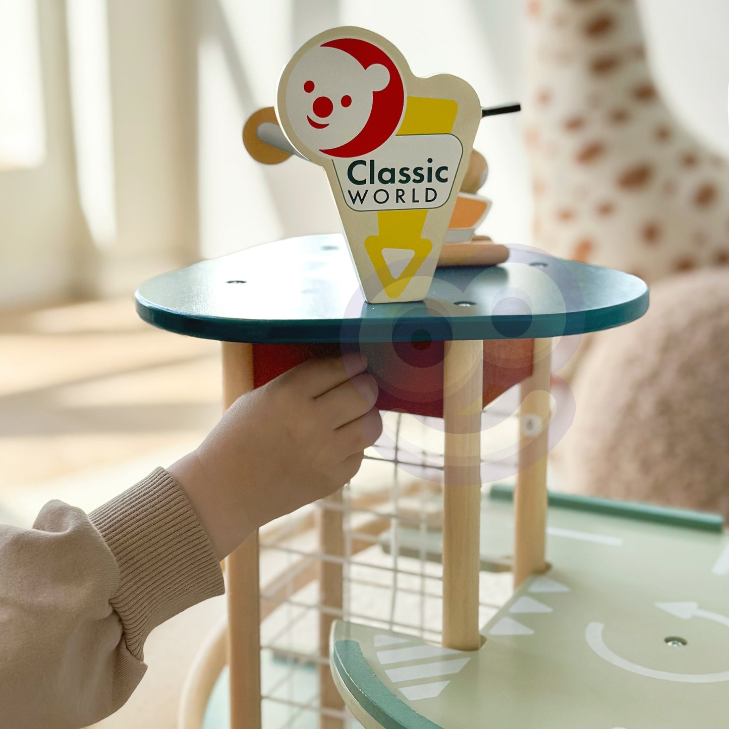 CLASSIC WORLD Daugiaaukštis medinis garažas: automobilių stovėjimo aikštelė su mašinėlėmis, sraigtasparniu, plovykla ir prie – pagrindinis v
