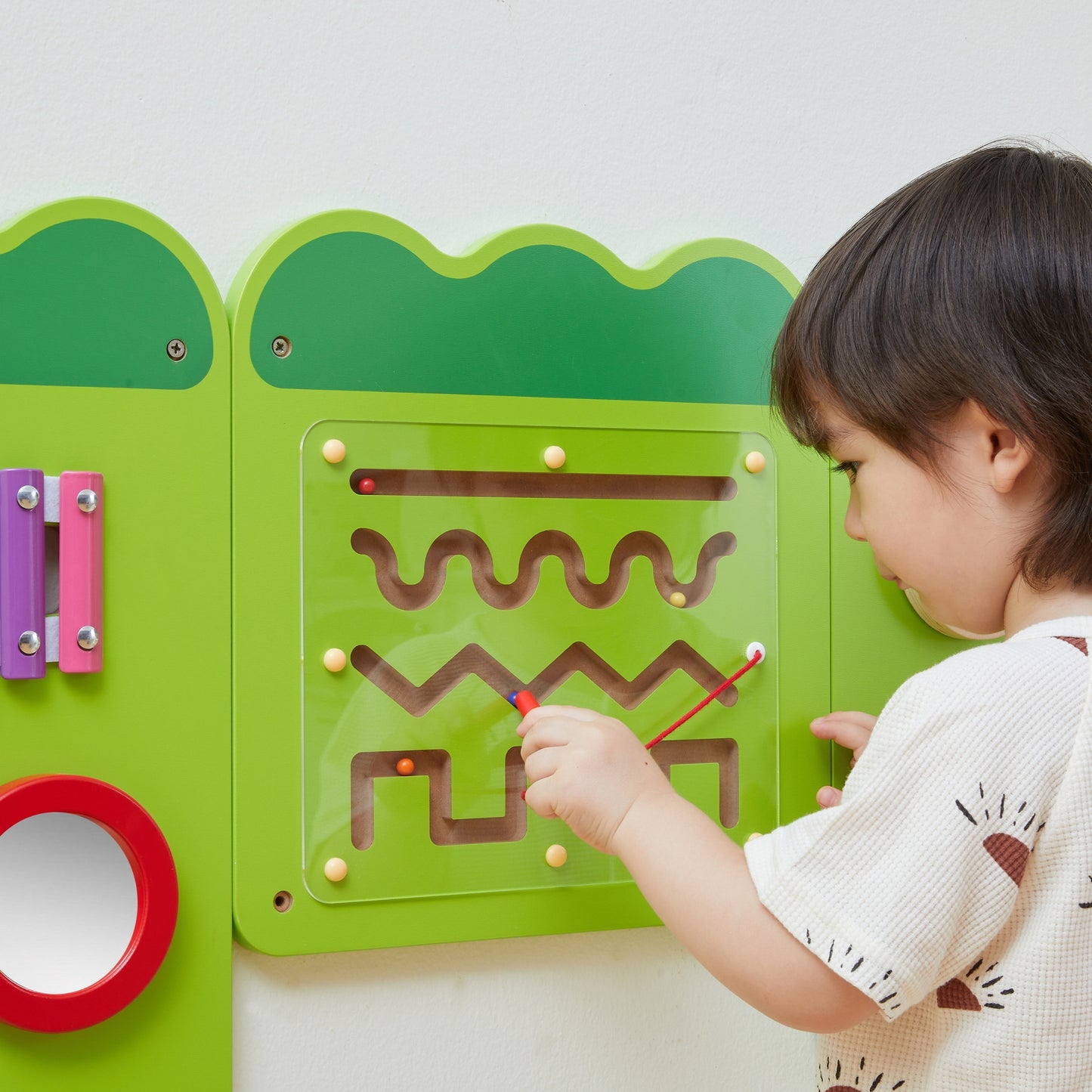 VIGA Krokodilas 5-in-1 Sieninė Lavinamoji Lenta – Montessori FSC