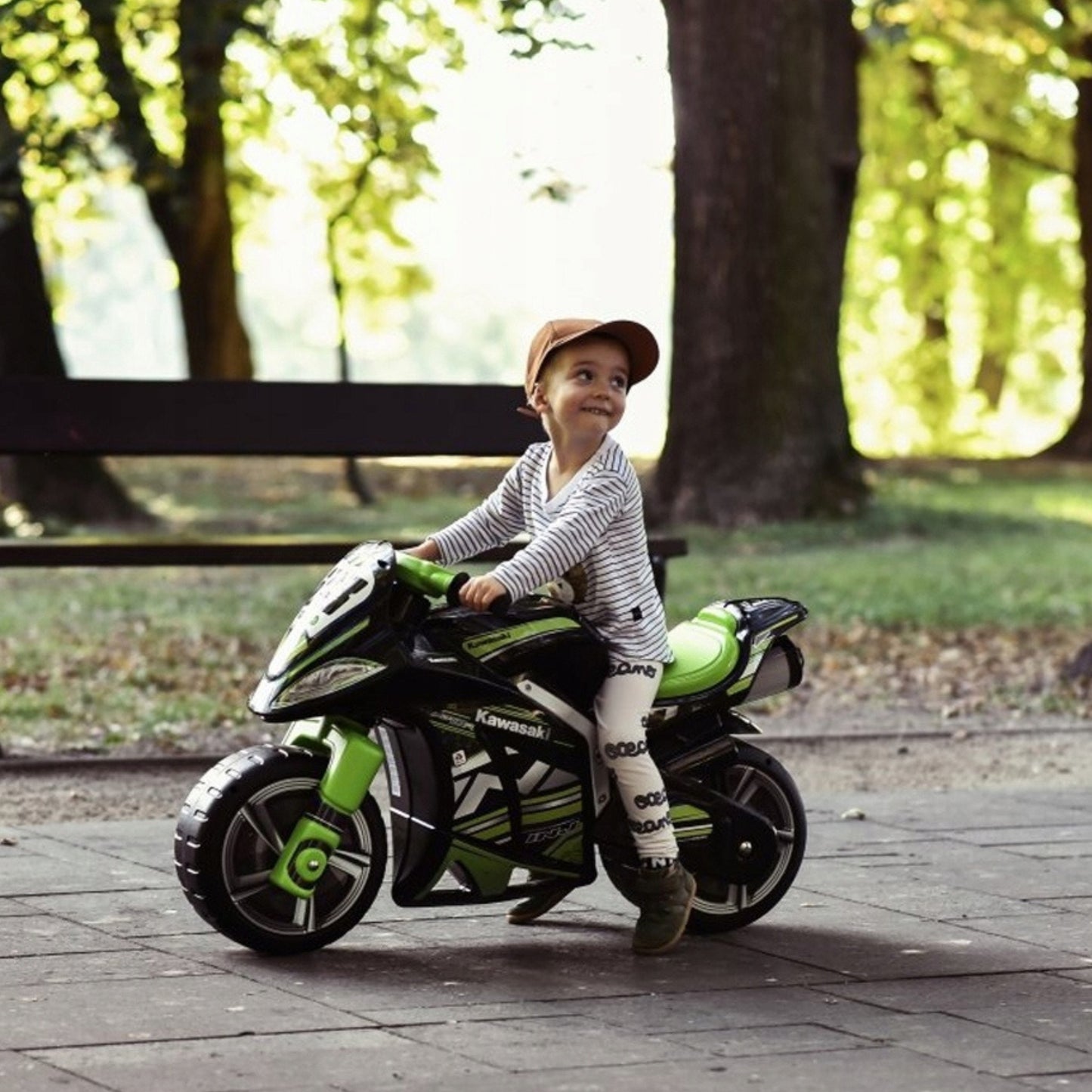 INJUSA Balansinis motociklas Kawasaki Ninja Winner 750 vaikams – vaizdas 3