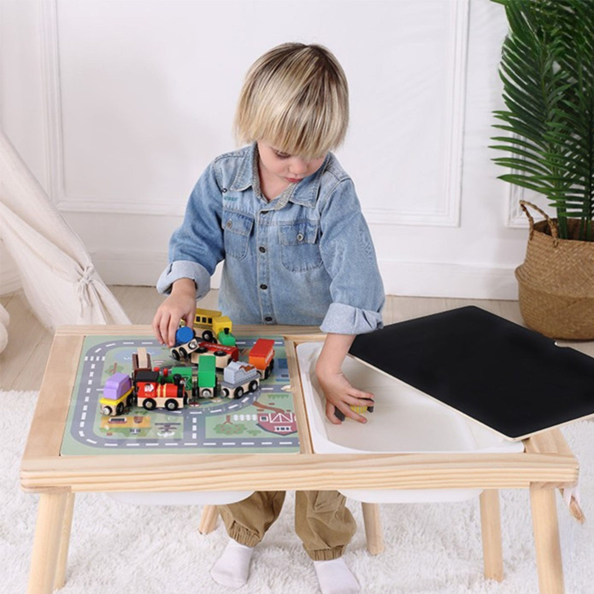 WOOPIE GREEN Medinis 4-in-1 Žaidimų Stalas su Miesto Žemėlapiu