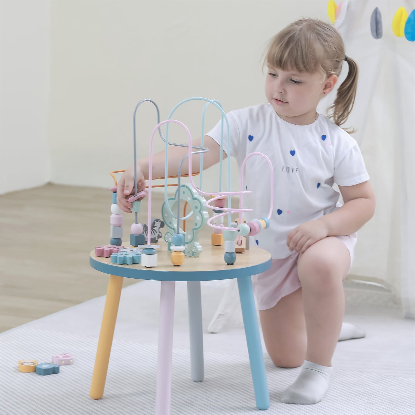 VIGA PolarB Medinis edukacinis staliukas su perveriamu labirintu Montessori – vaizdas 3