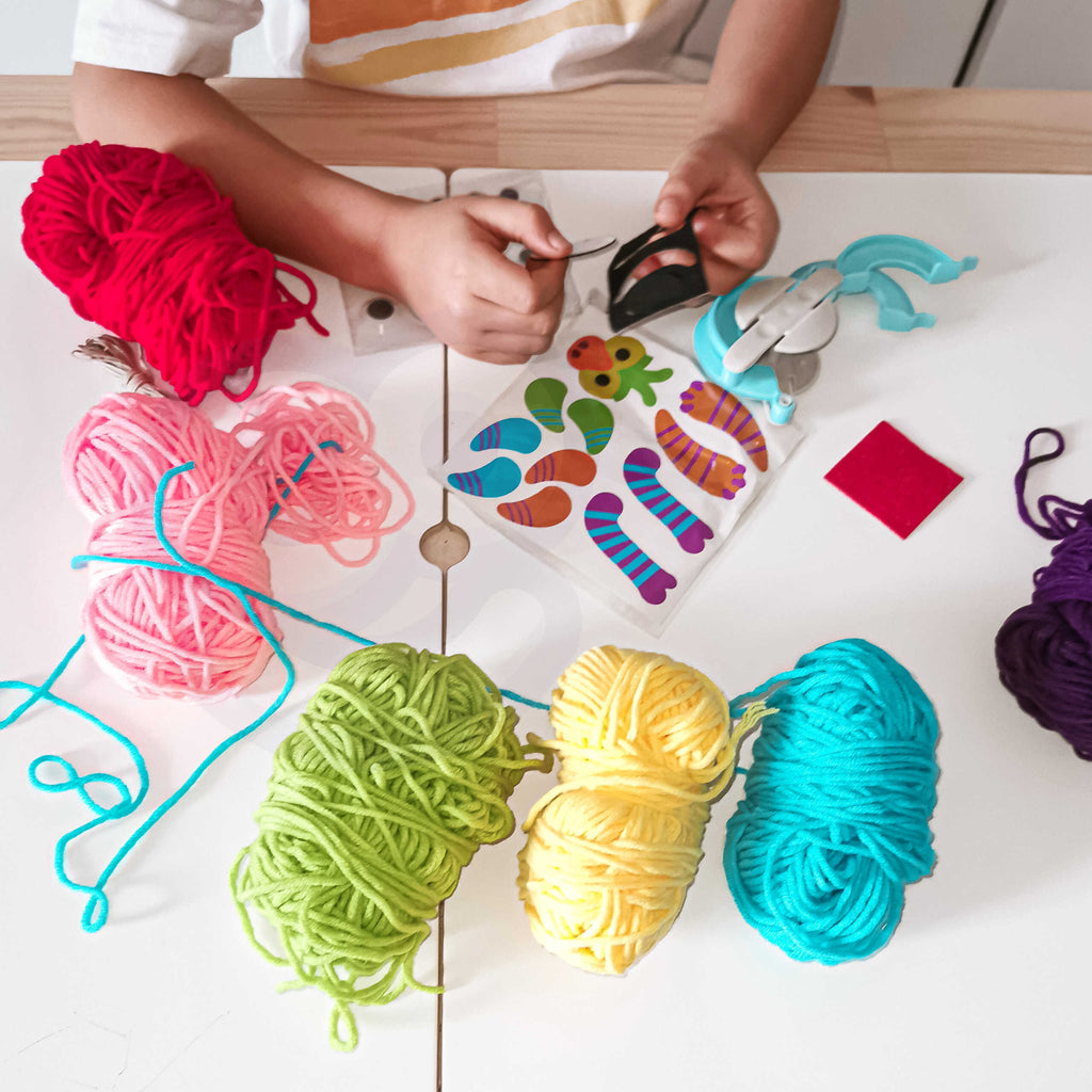 WOOPIE ART&FUN Kuriamas siūlų pūkuoto pabaisiuko rinkinys