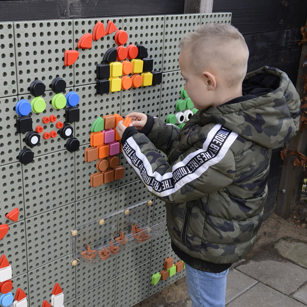 MASTERKIDZ Geometriniai lentos elementai 256 vnt.