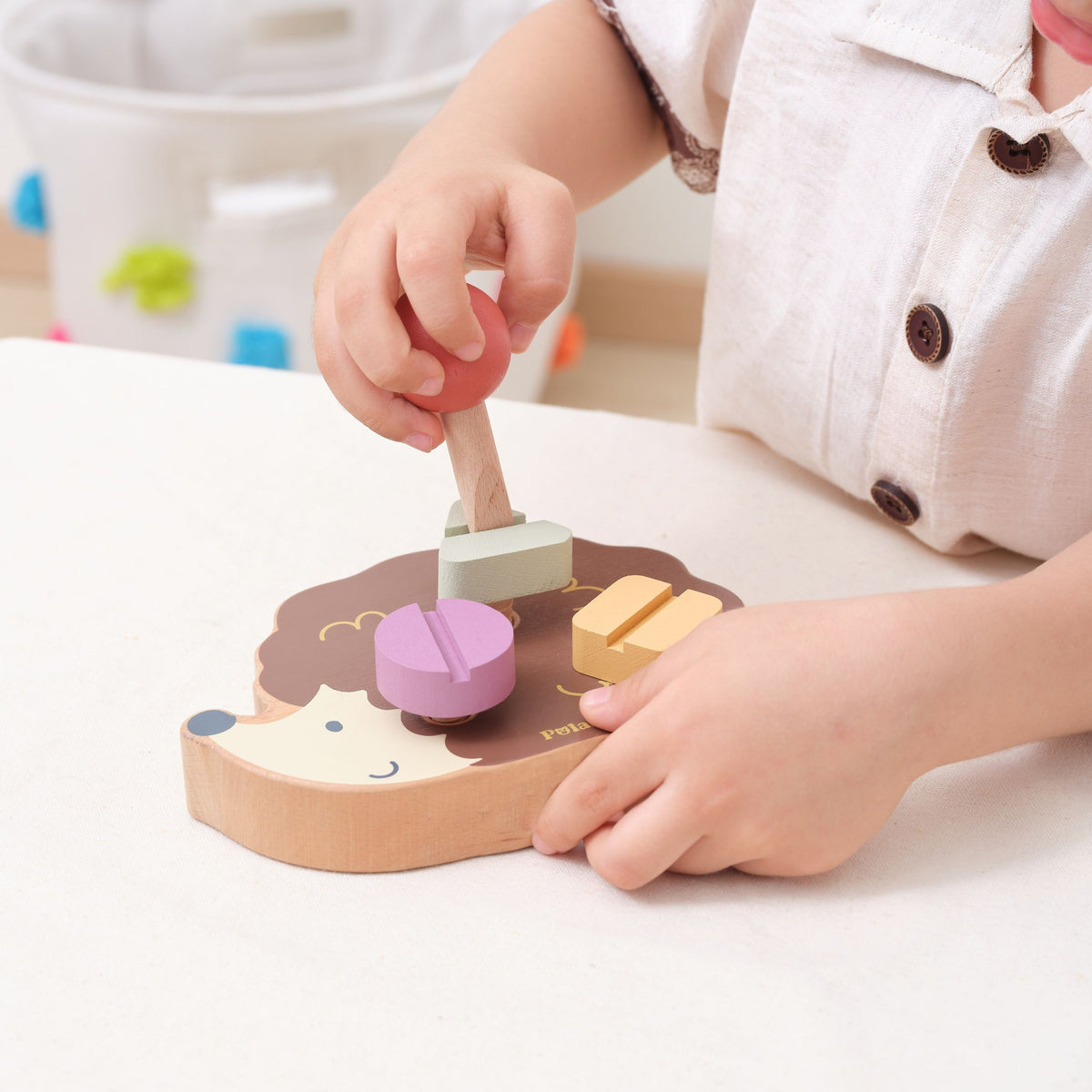 VIGA PolarB Medinis Ežiukas su Montessori Varžtais