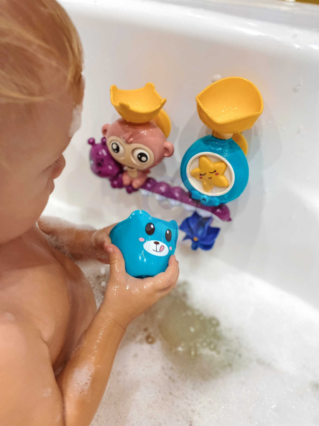 WOOPIE BABY Beždžionėlė – Vandens Žaislas su Puodeliu