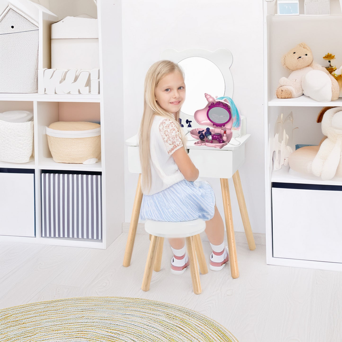 VIGA Baltas medinis tualetinis staliukas iš arčiau – vaizdas 5