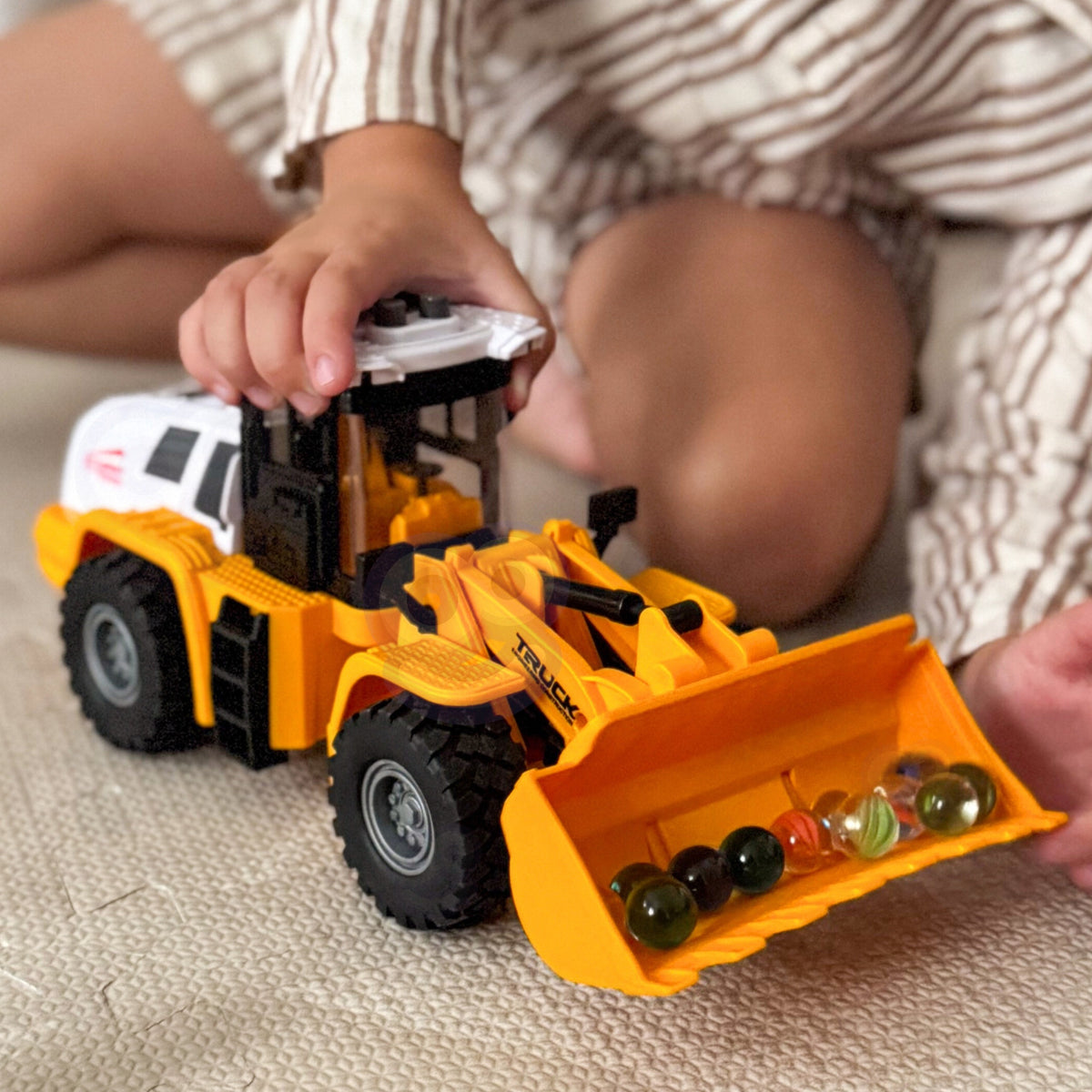 WOOPIE Ekskavatorius-Kroviklis 1:16 su Šviesos ir Garso Efektais