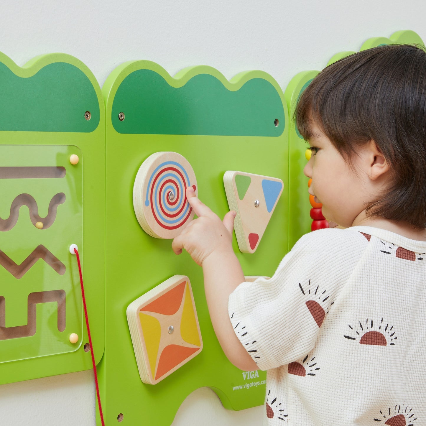 VIGA Krokodilas 5-in-1 Sieninė Lavinamoji Lenta – Montessori FSC