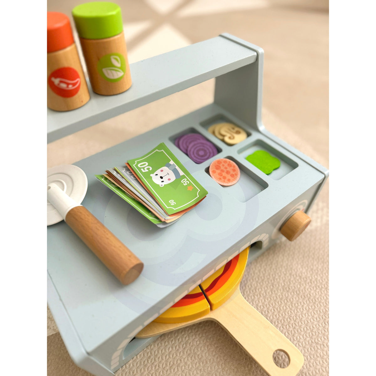 TOOKY TOY Picerijos medinė pica su priedais ir orkaite