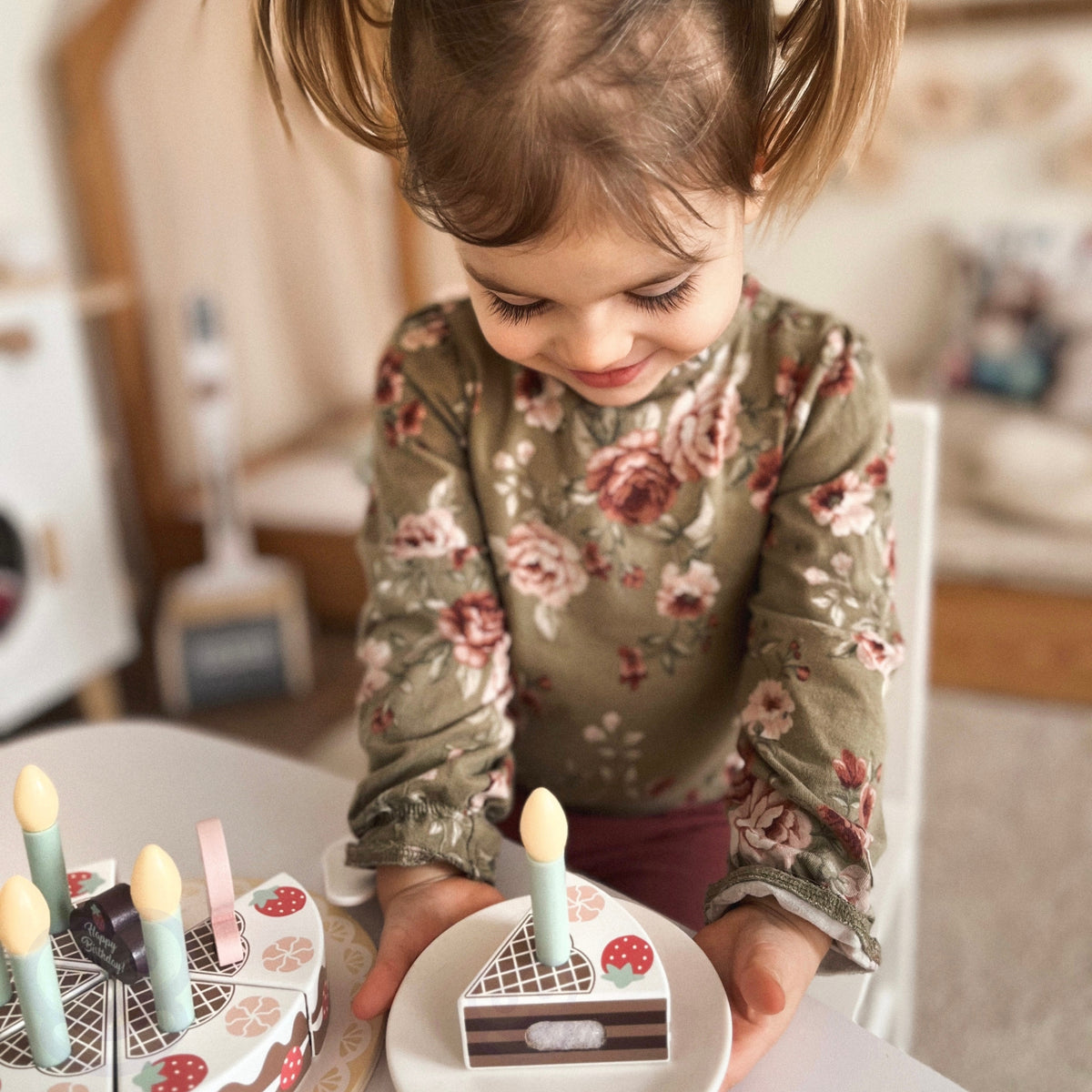 TOOKY TOY Medinis gimtadienio tortas su ropės žvakutėmis