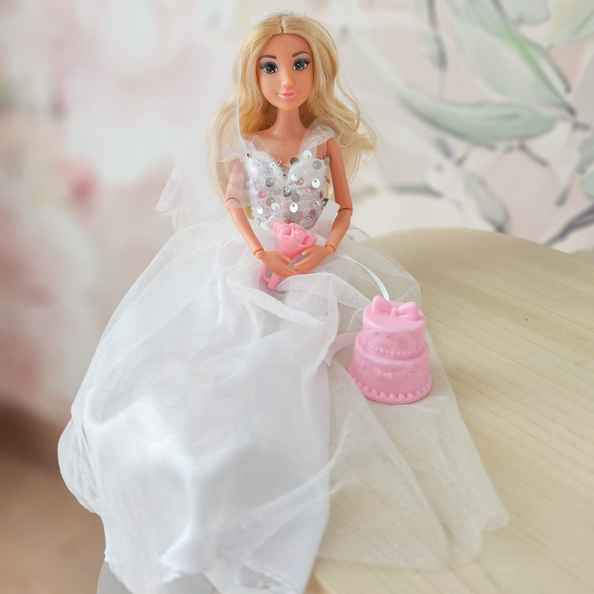 WOOPIE ROYAL Lėlė Lily 30cm Nuotakos Vestuvinė Suknelė su Priedais