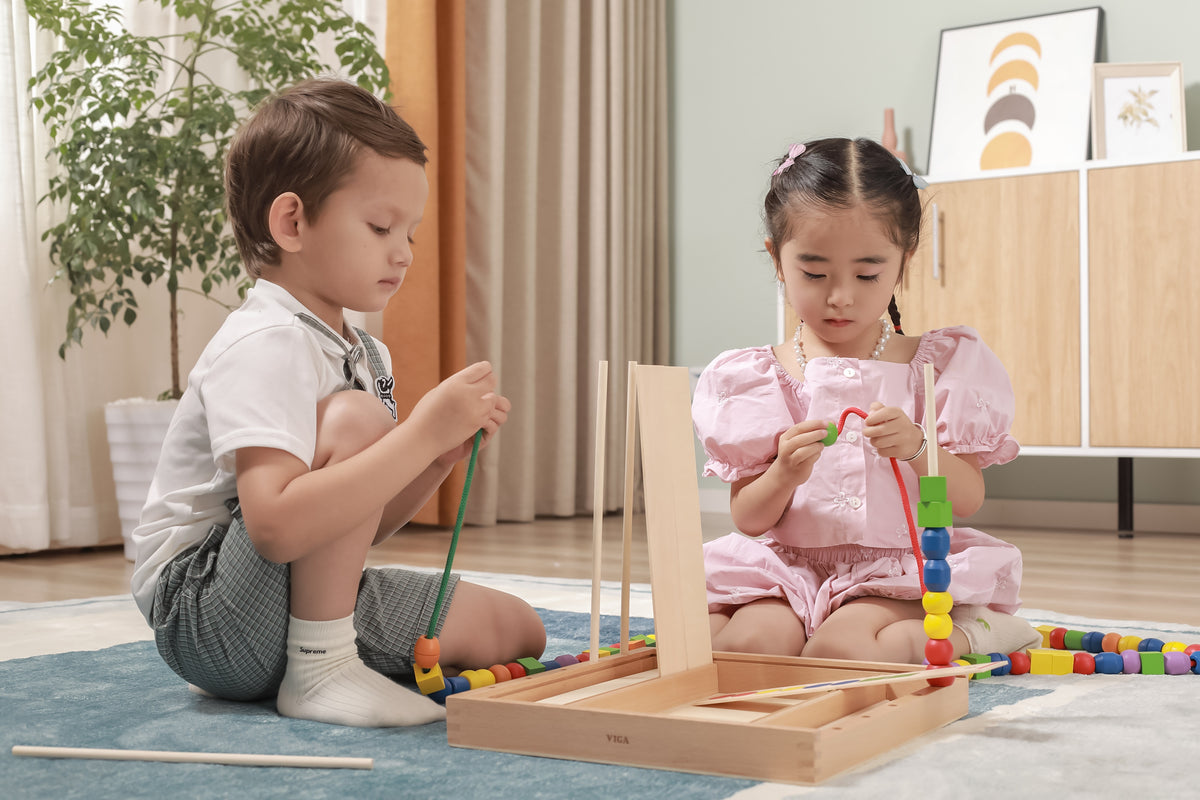 VIGA Mediniai Lavinamieji Karoliukai 104 vnt. Montessori Loginiai Raštai