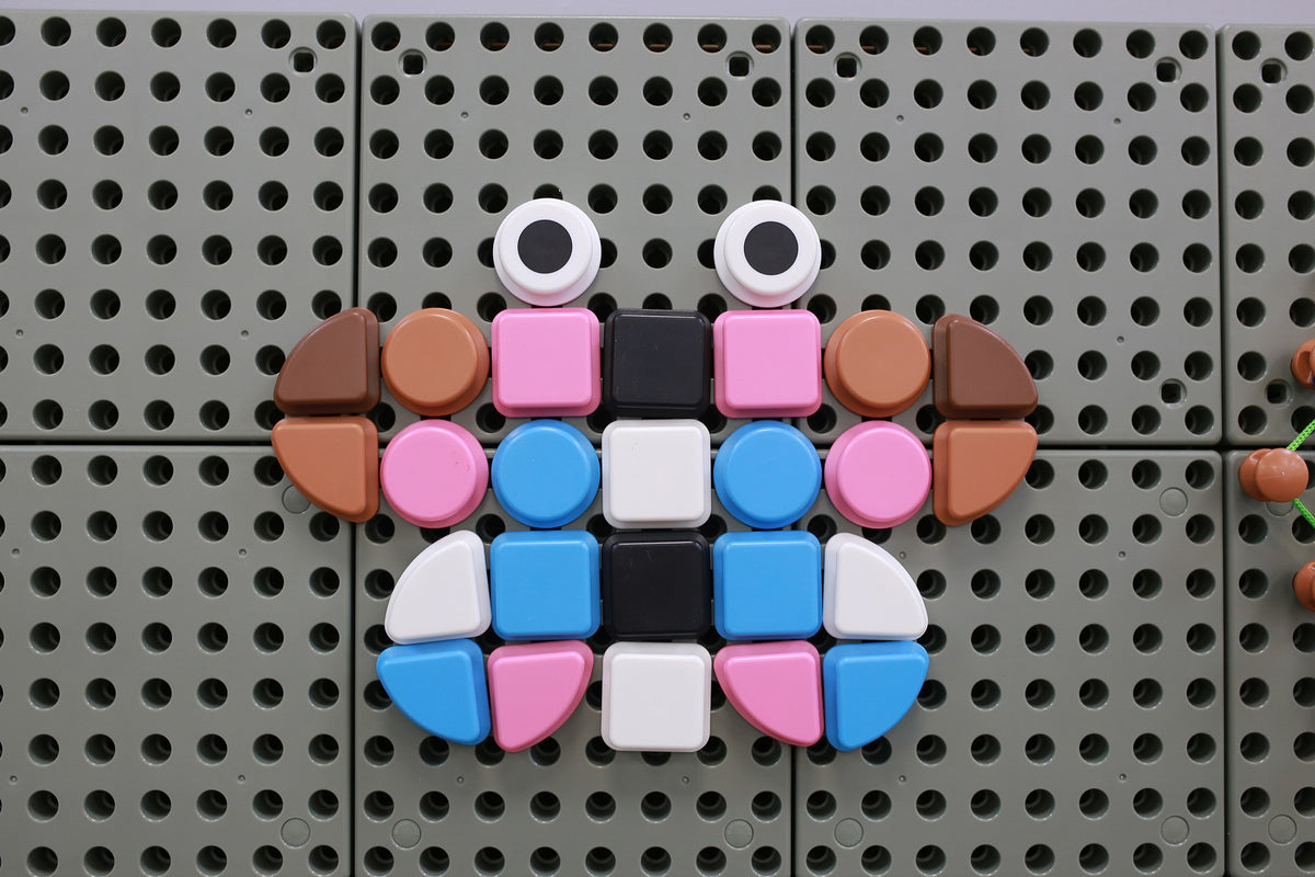 MASTERKIDZ Geometriniai lentos elementai 256 vnt.