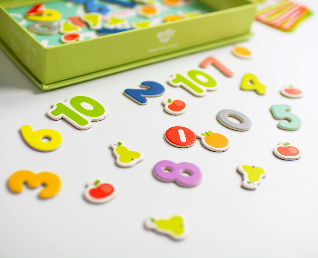 TOOKY TOY Magnetinė matematikos mokymosi dėžutė, 86 d.