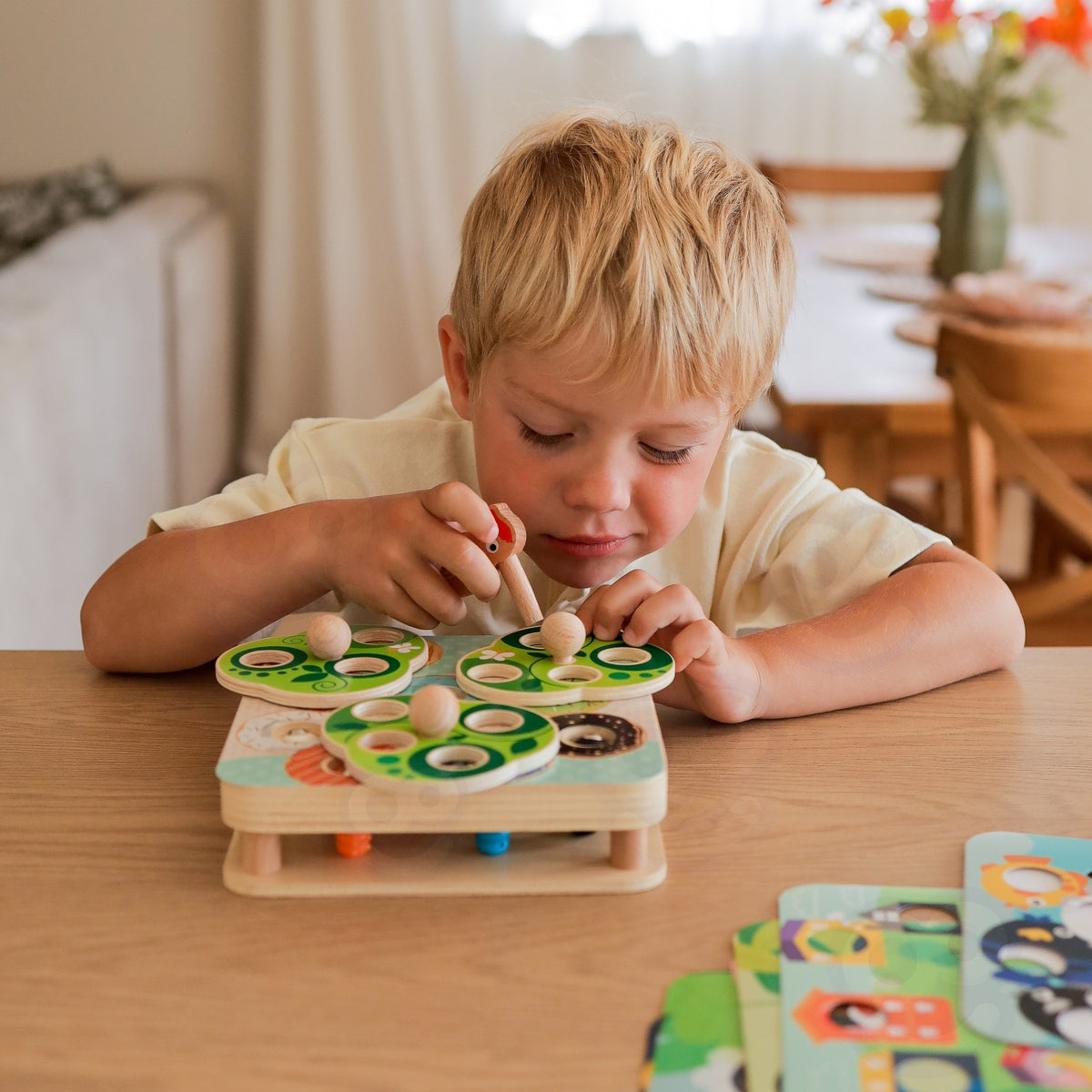 TOOKY TOY Medinis magnetinis žaidimas Paukštis ir vabalai 2in1