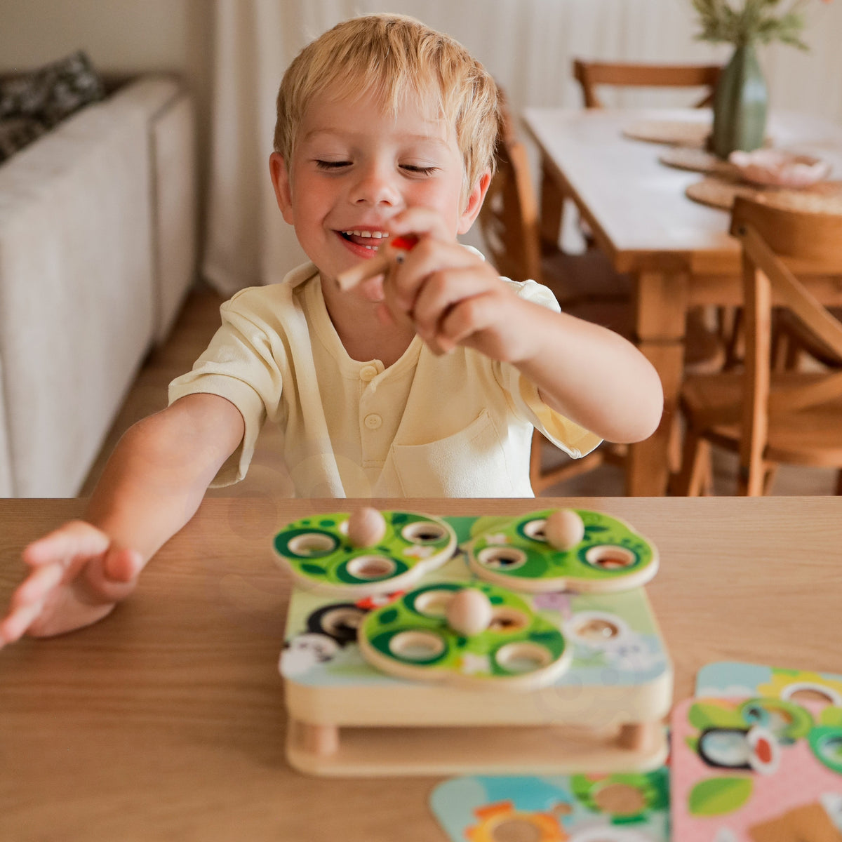 TOOKY TOY Medinis magnetinis žaidimas Paukštis ir vabalai 2in1