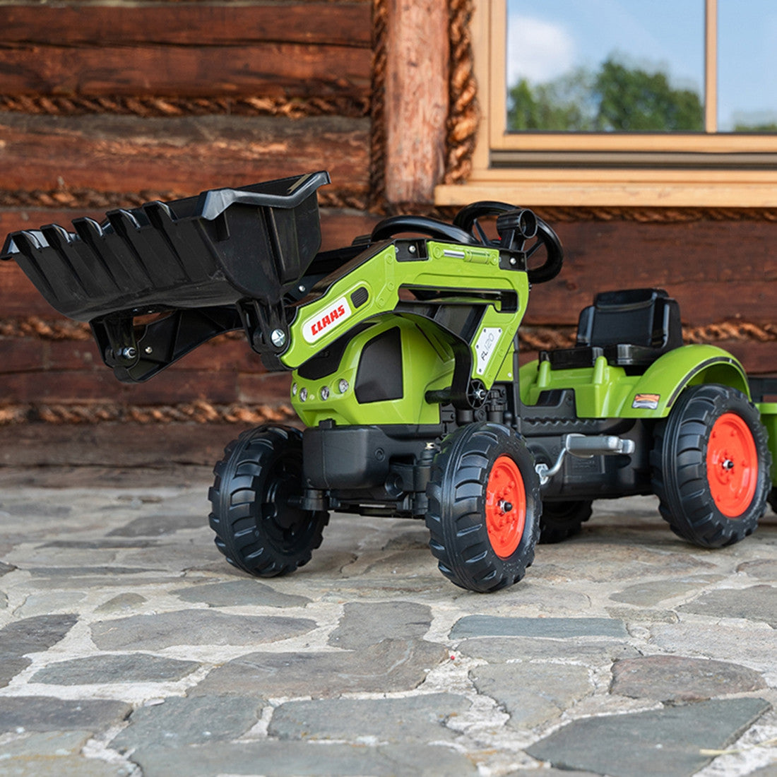 Falk Claas Arion 410 Minitraktoris su Priekaba ir Kaušu, 2-5 m.