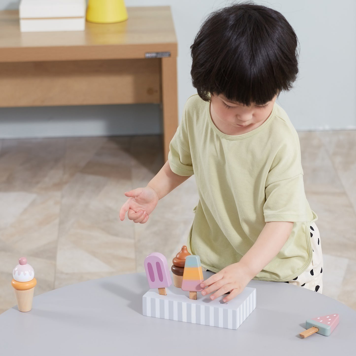 VIGA PolarB Medinis ledų ant pagaliuko rinkinys su stovu (5 vnt) – vaizdas 6