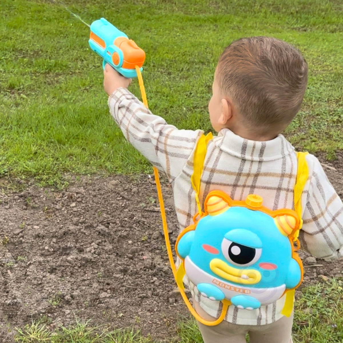 WOOPIE Vandens Pistoletas su Kuprine UFO Monstras 2.1 l