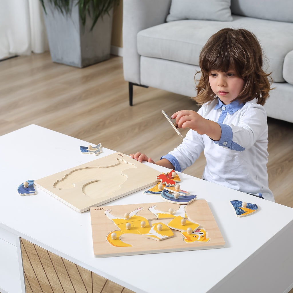 VIGA Medinė Montessori Dėlionė Gaidys su Kaiščiais