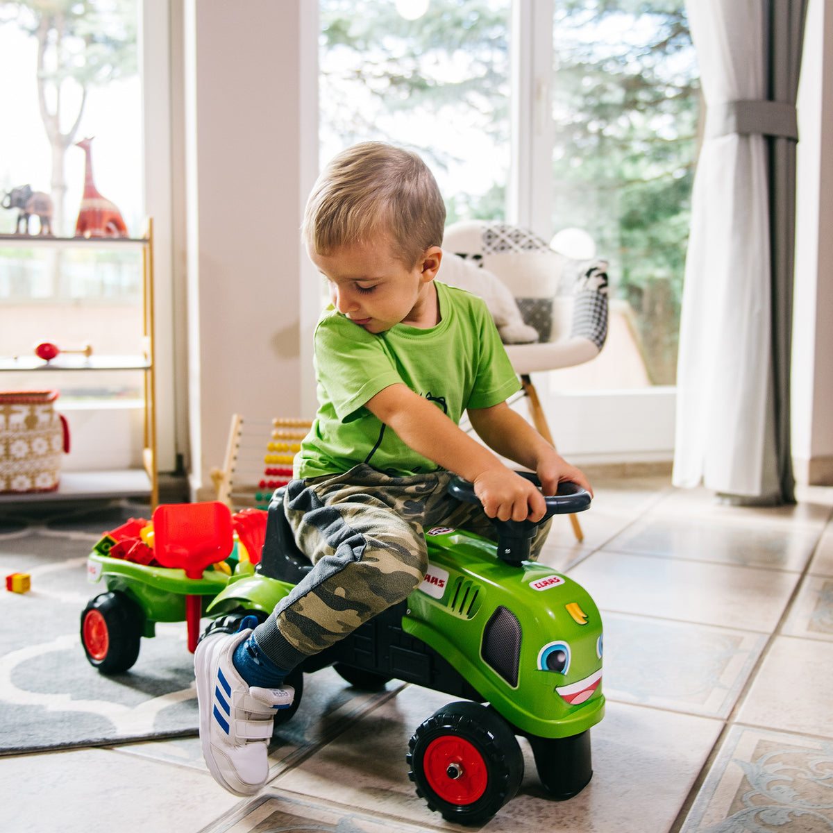 FALK Traktorius-paspirtukas Baby Claas, žalias, su priekaba ir priedais (nuo 1 metų) – vaizdas 2