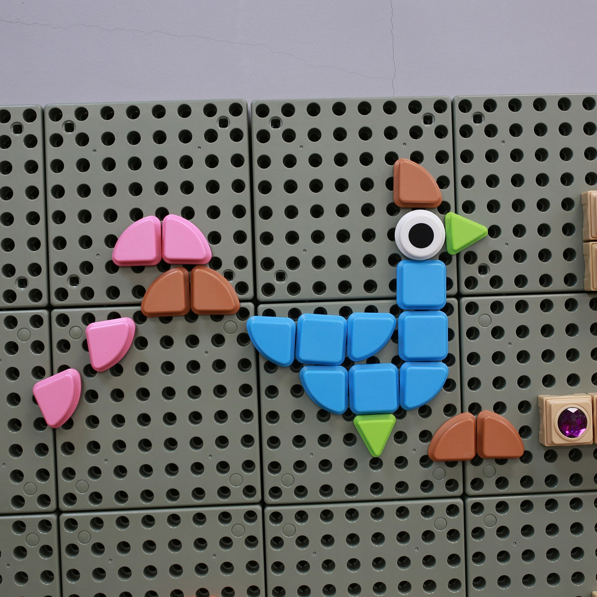 MASTERKIDZ 64 geometrinių formų kaladėlių STEM lentoms