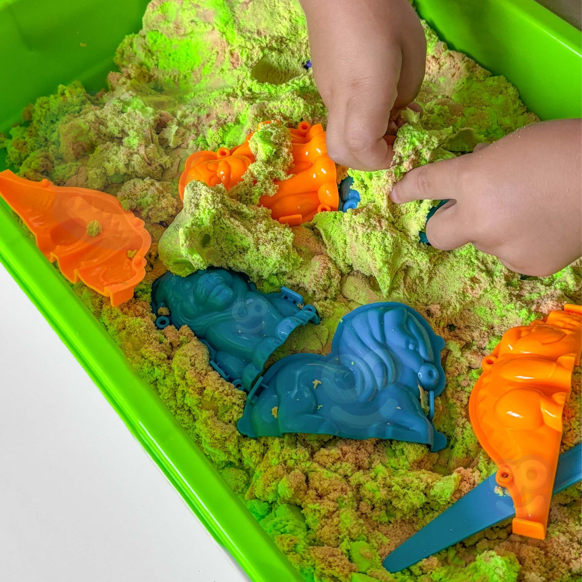 WOOPIE Kinetic Sand 1,5 kg ZOO Safari Rinkinys su Formelėmis