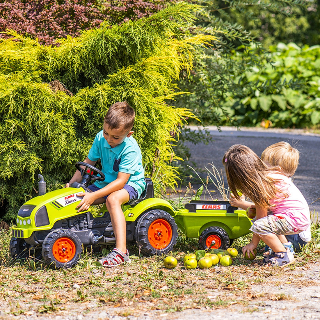 FALK Claas Arion 410 minimas traktorius su priekaba 2–5 m.