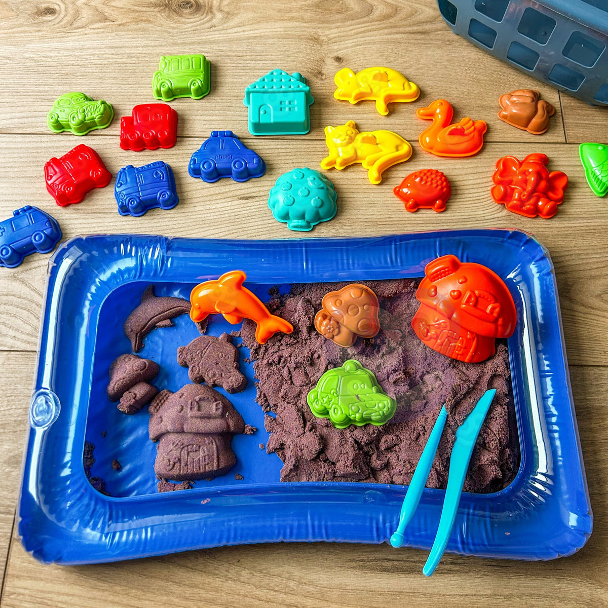 WOOPIE Kinetinis Smėlis 0,8 kg Krepšelyje su Formelėmis