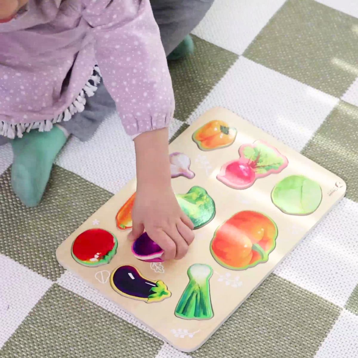 CLASSIC WORLD Medinė Montessori Daržovių Dėlionė vaikams
