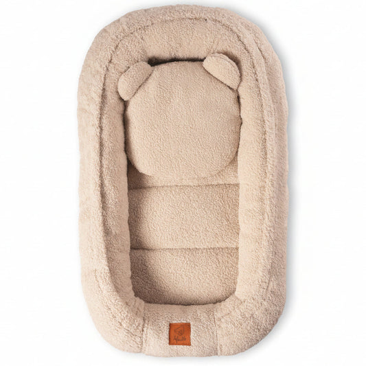 Kūdikių lizdelis Meškutis su pliušine pagalvėle – ypač švelnus ir jaukus