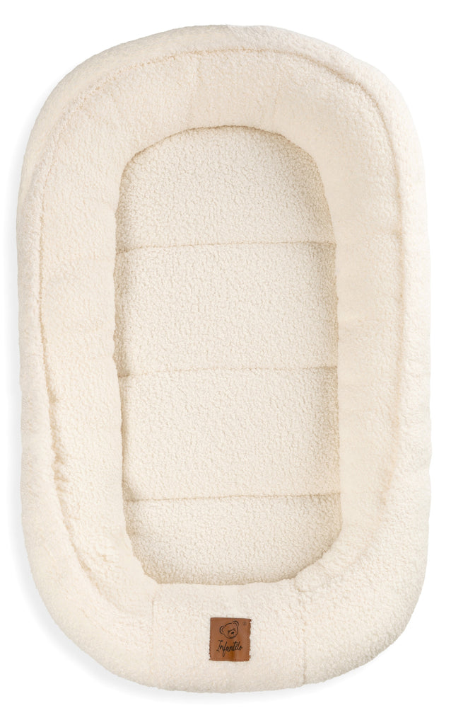 Kūdikių lizdelis Meškutis su pliušine pagalvėle – ypač švelnus ir jaukus