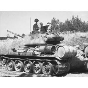ITALERI Konstruktorius Russian Tank T 3 4/85